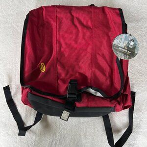 NWT Timbuk2 Detour 2.0 3in1 Convertible Daypack in red